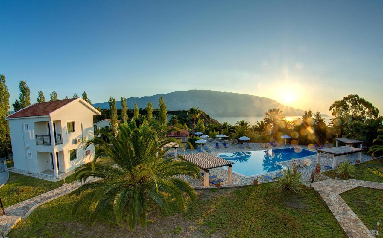 Liakas Village Spartià Exterior foto